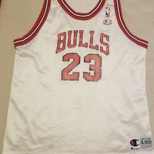 Michael Jordan 🐐 #23 Chicago Bulls jersey YXL